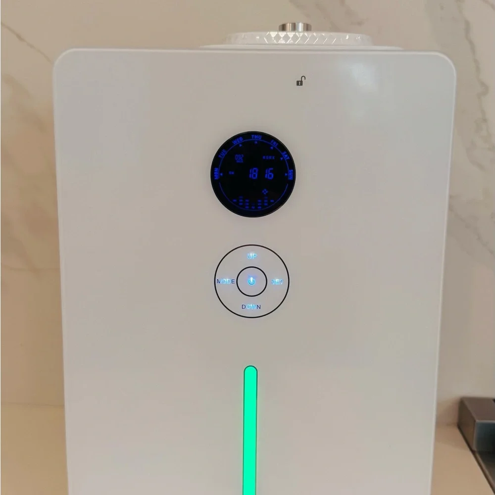 NEW Hotel Collection Villa Scent Diffuser, in box, never used!